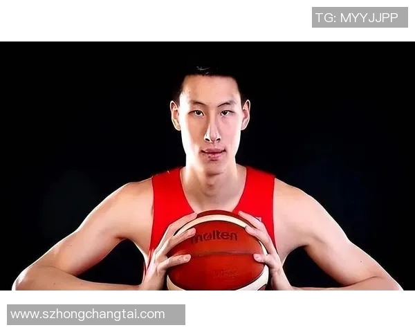 中国男篮19岁留美新星崛起轰19分6助攻或成未来主控之选